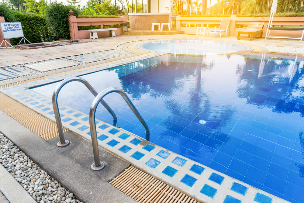 How to Choose the Best Material for Pool Resurfacing