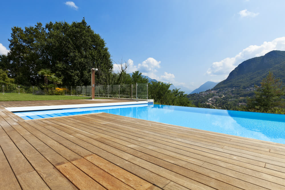 What Kind of Pool Coping Material Should You Use