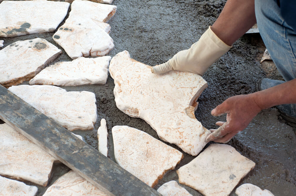 Paving a Patio With Natural Stones